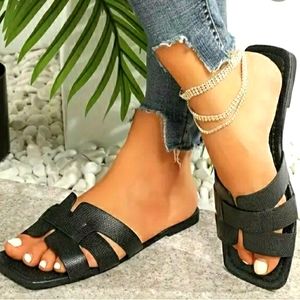 Women's Square toe flat sandals
